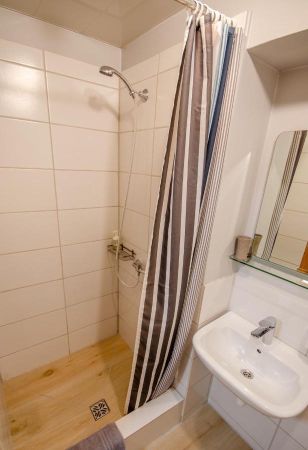 Veldzes Nams Hotel เวนต์สปิลส์ ภายนอก รูปภาพ
